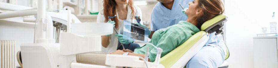 what are the signs of oral cancer