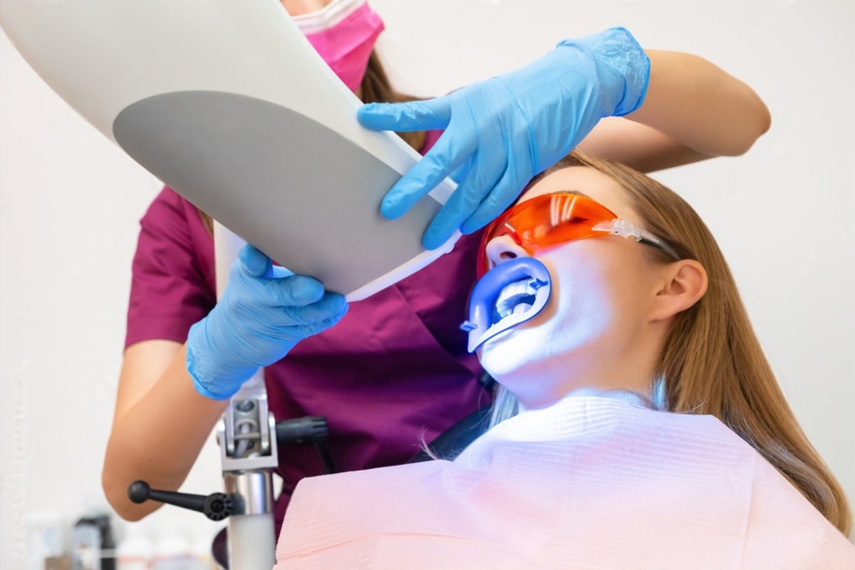 reasons to consider laser teeth whitening treatment