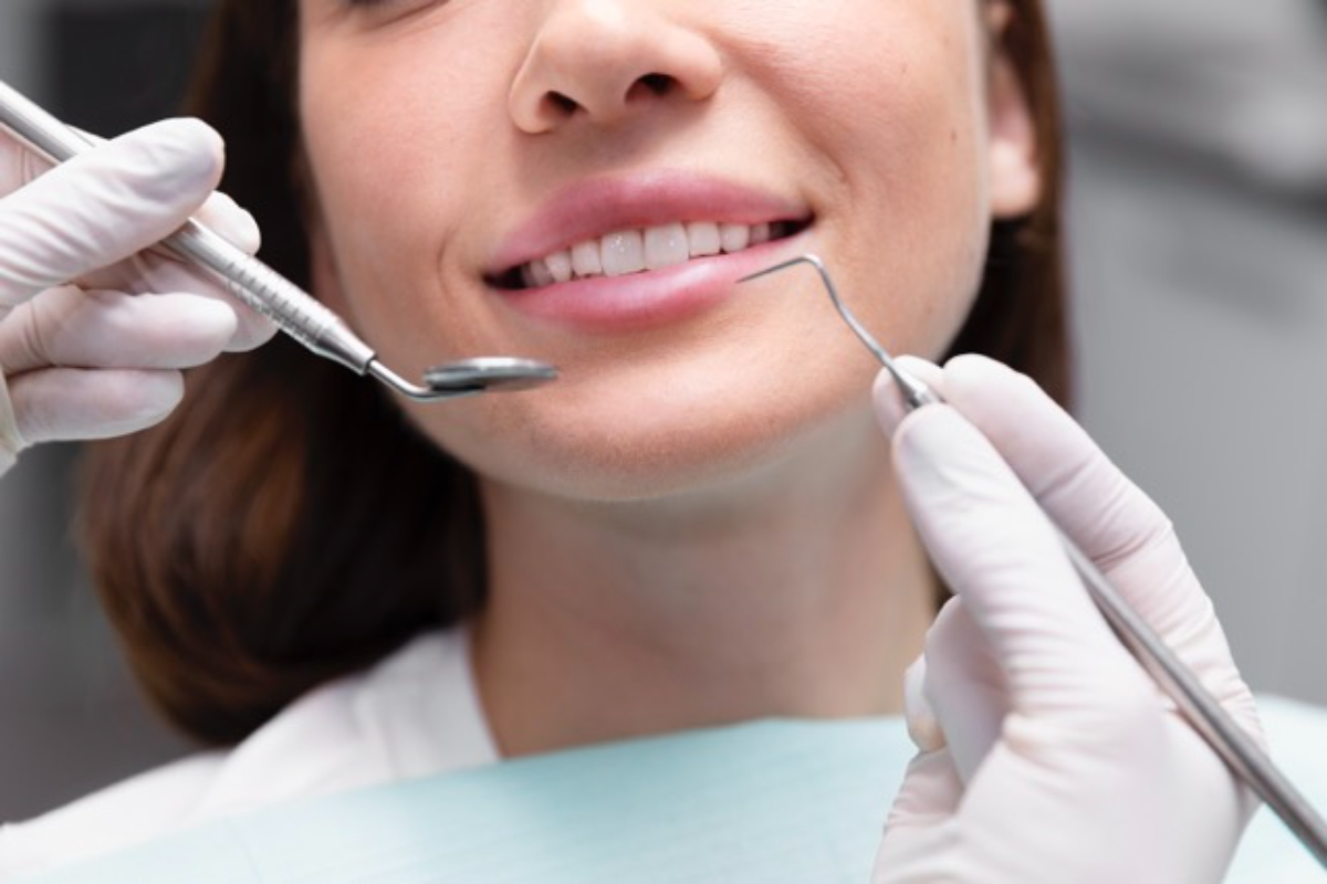 maintain clean teeth between dental visits